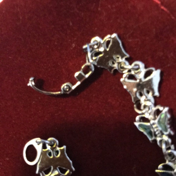 Butterfly abalone shell bracelet - Picture 3 of 3